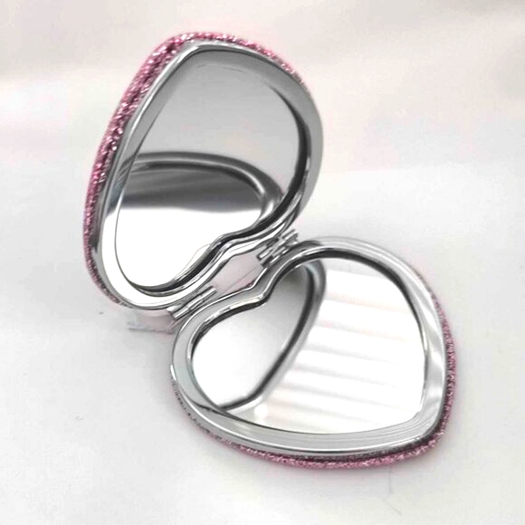 Coach Compact Heart Mirror Pink Glitter - Picture 5 of 17